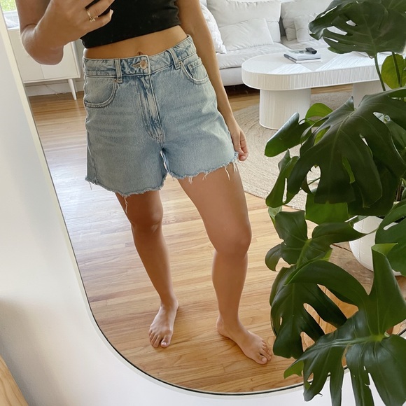 High waisted Denim Shorts - Picture 4 of 8